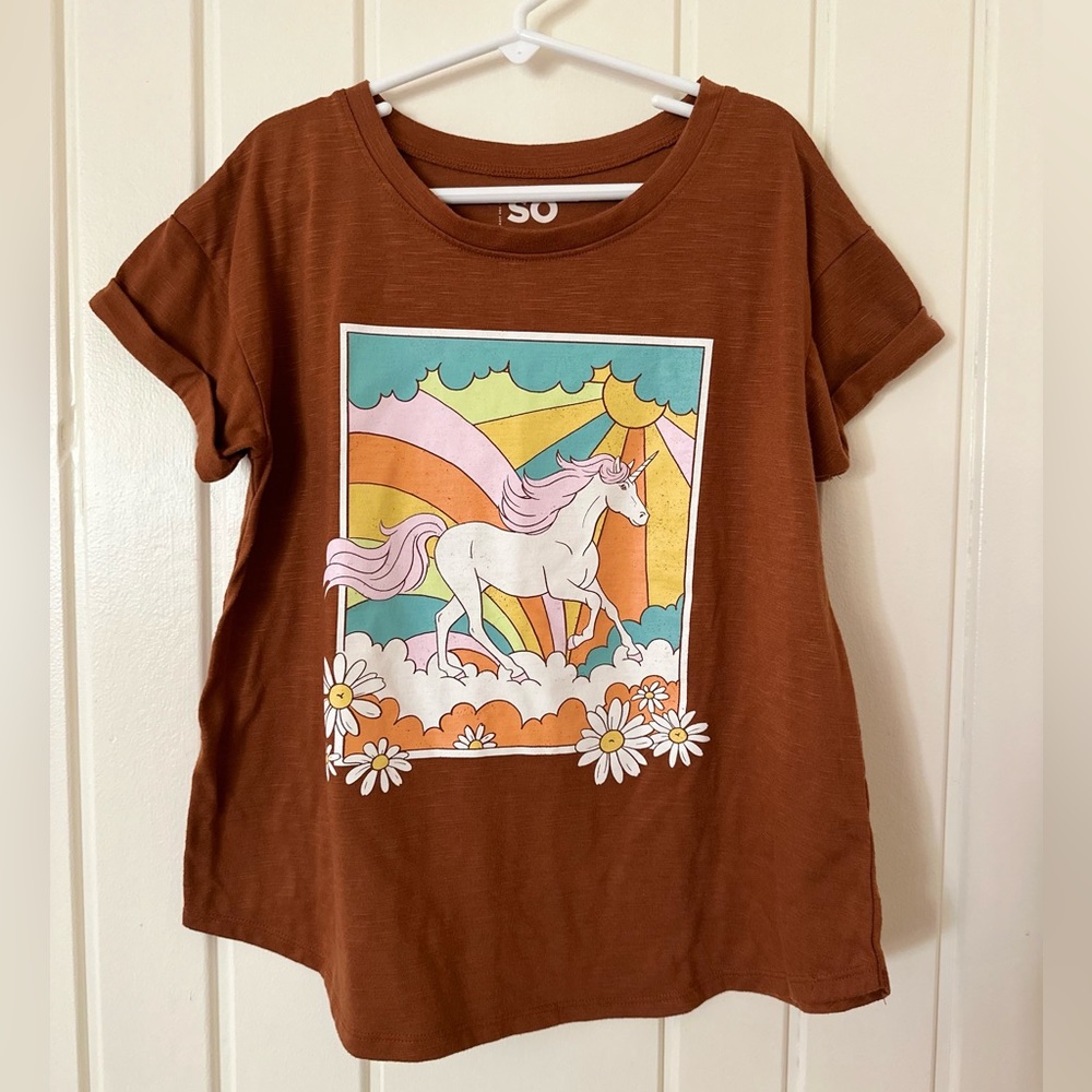SO Printed Tee. Rust with unicorn pattern. Size L (10/12). Like brand new!